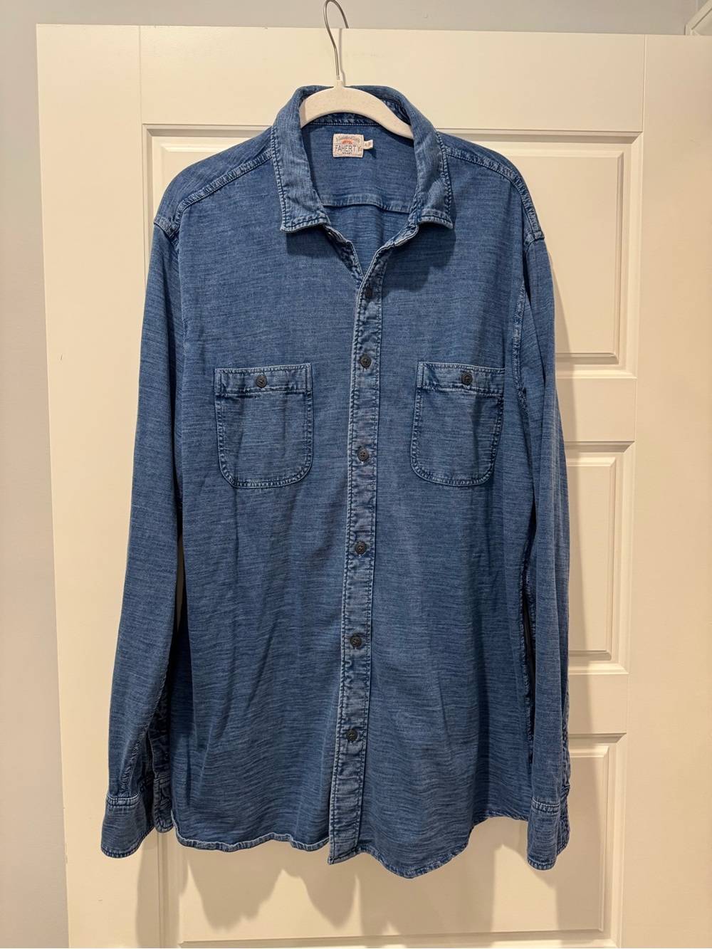 Faherty XL Blue Denim Cotton Knit Button Down Shirt